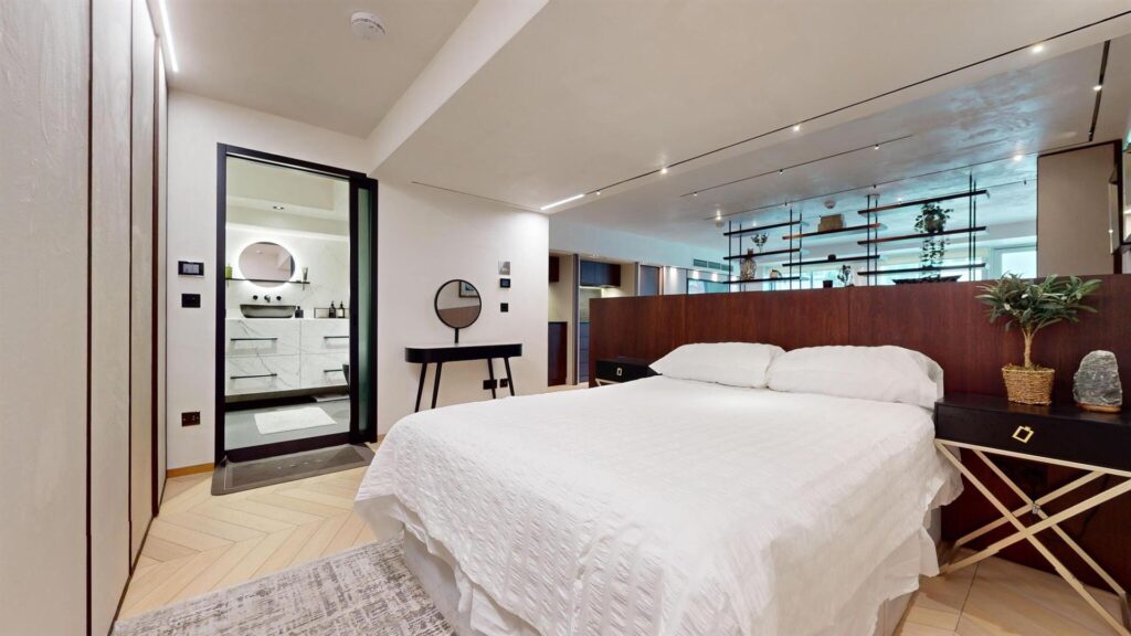 Campden Hill Road, Kensington