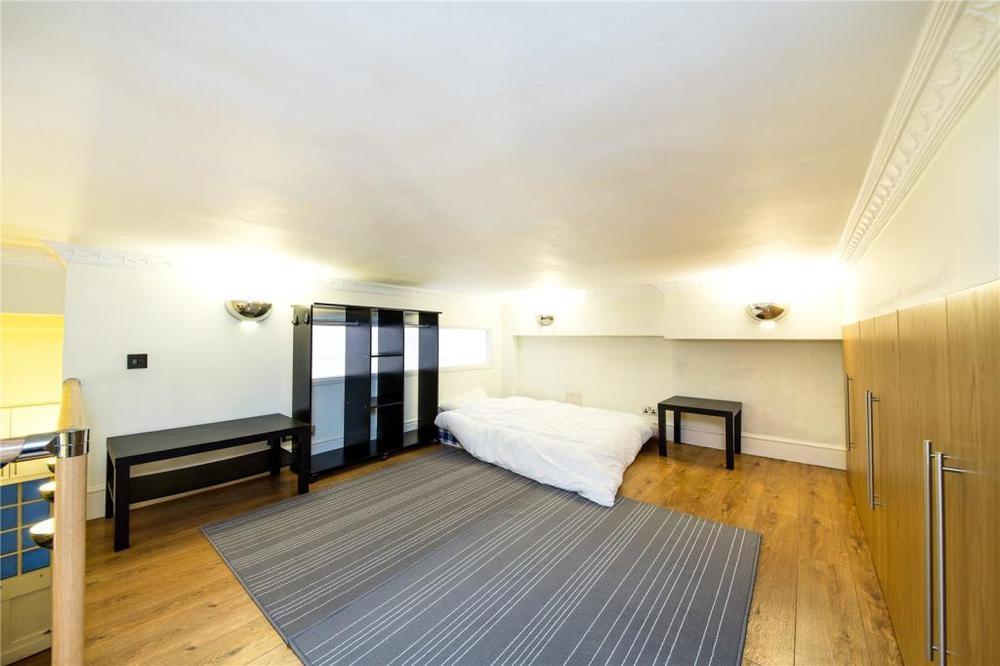 Chiltern Court, Baker Street