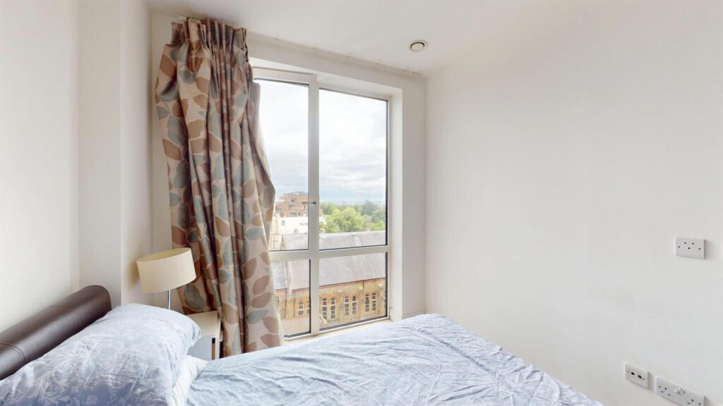 Longfield Avenue, London
