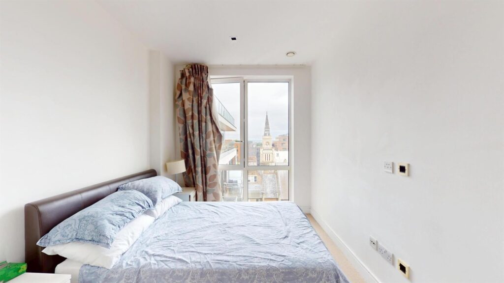 Longfield Avenue, London