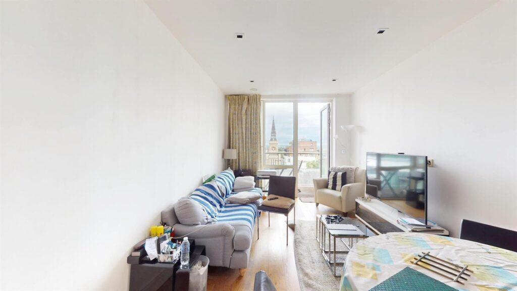 Longfield Avenue, London