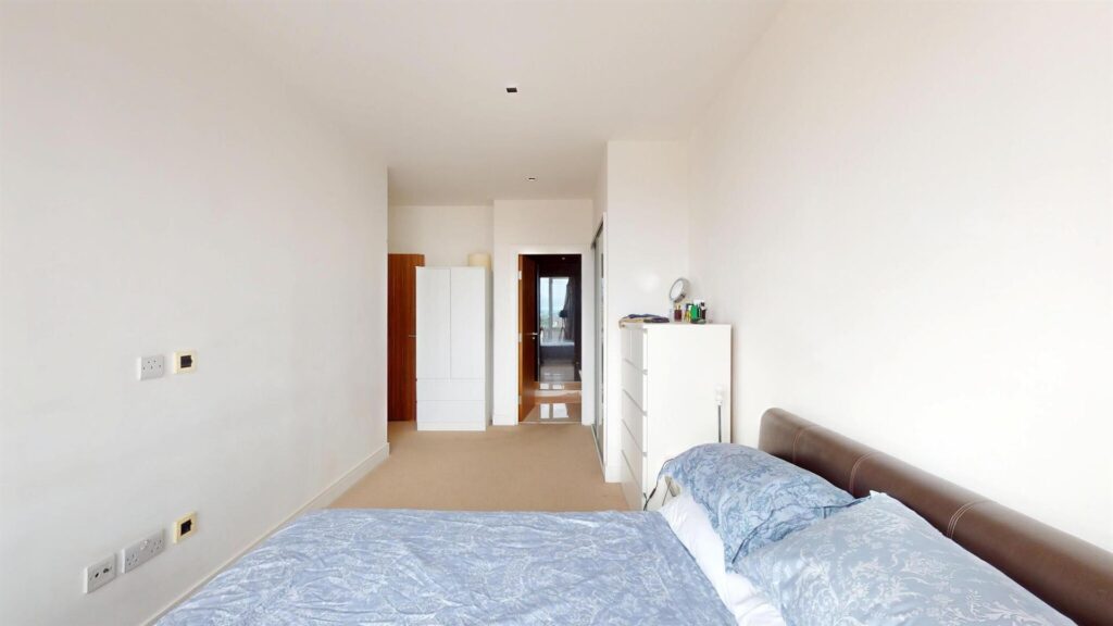 Longfield Avenue, London