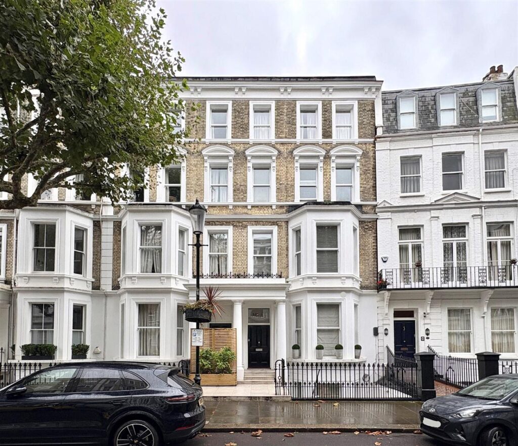 Philbeach Gardens, Earls Court