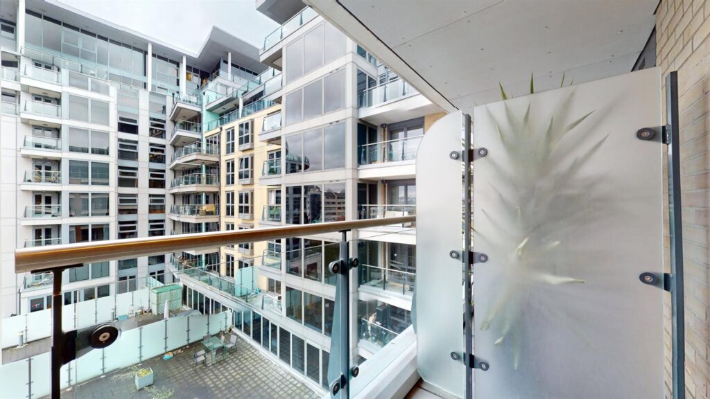 Townmead Road, Imperial Wharf