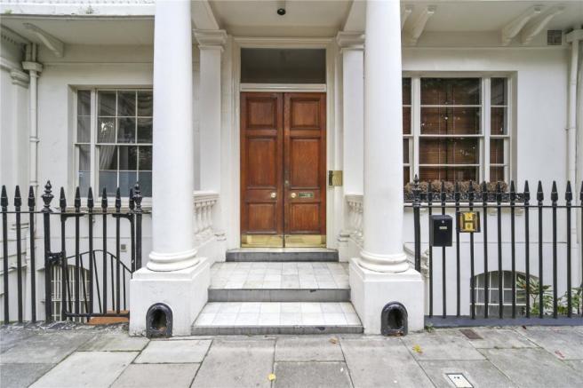 Hyde Park Square, Hyde Park