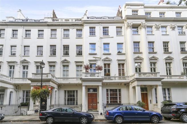 Hyde Park Square, Hyde Park