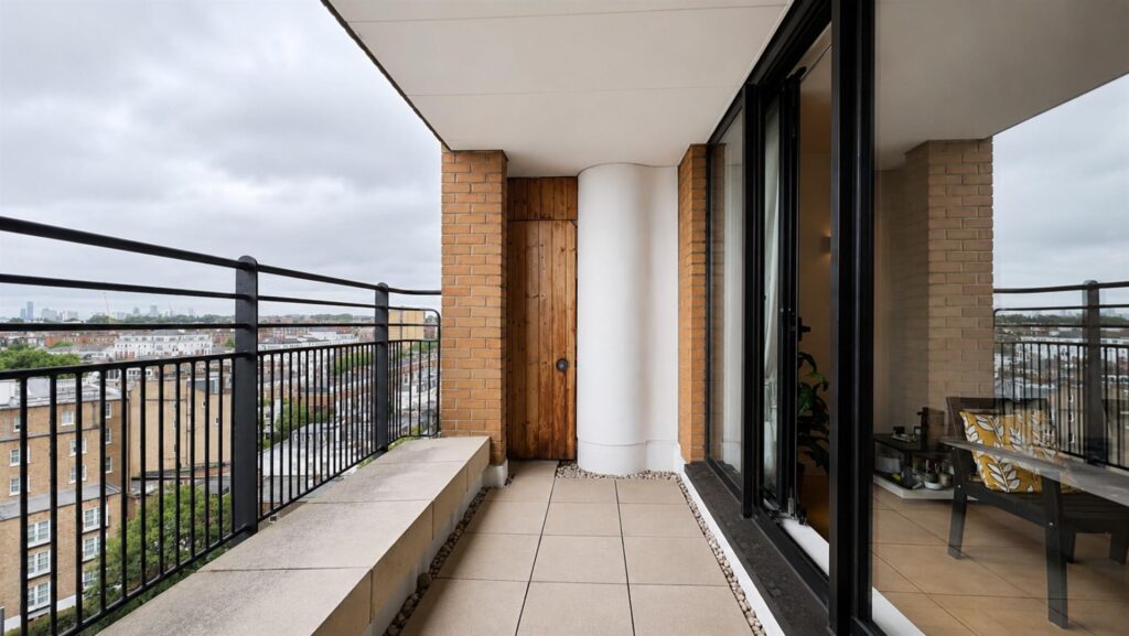 Point West, Cromwell Road, London