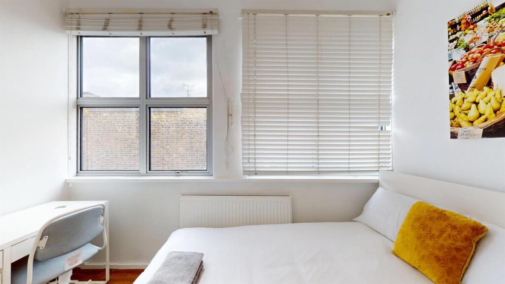 Earls Court Road, Earls Court