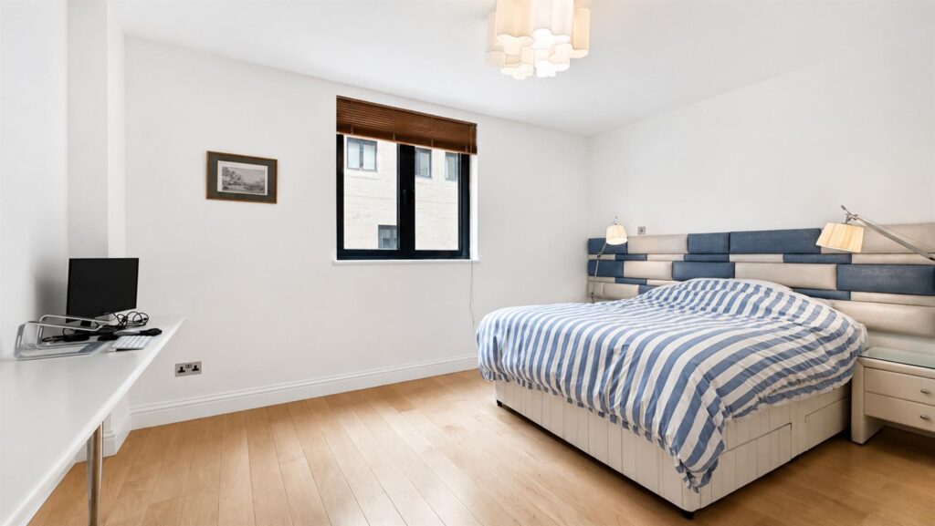 Point West, Cromwell Road, London