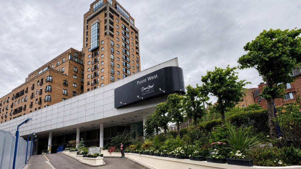 Point West, Cromwell Road, London