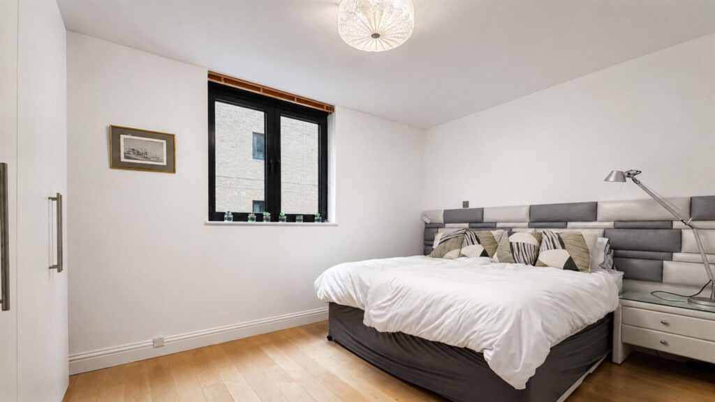 Point West, Cromwell Road, London