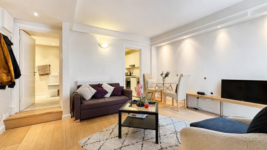 Drayton Gardens, Chelsea