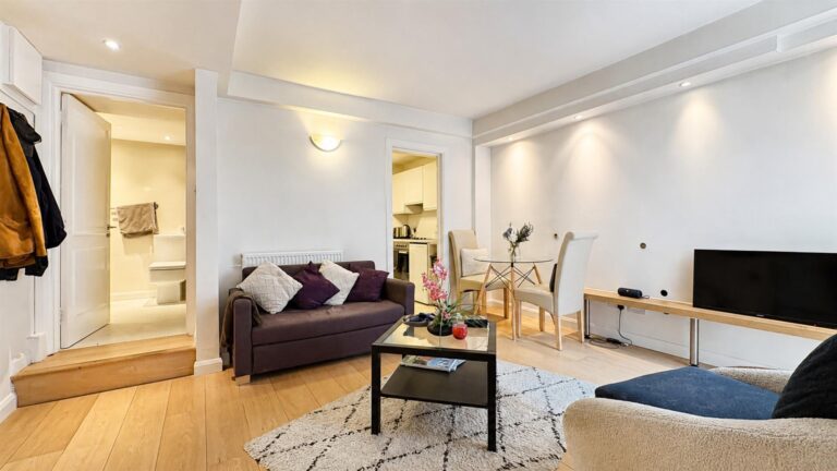 Drayton Gardens, Chelsea