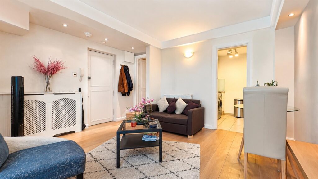 Drayton Gardens, Chelsea