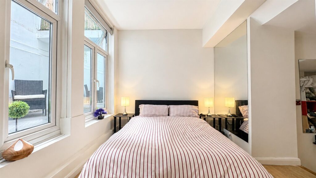 Drayton Gardens, Chelsea