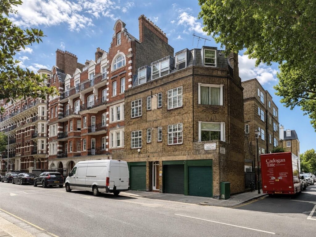 Drayton Gardens, Chelsea
