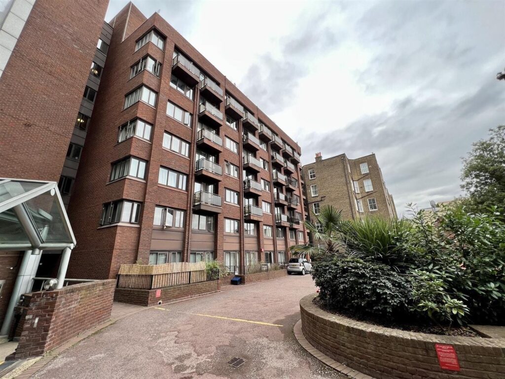 Savoy Court, 245 Cromwell Road, Earls Court