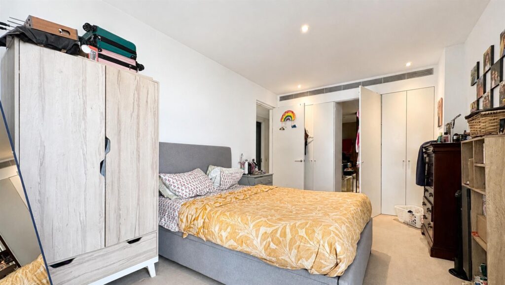 Eastfields Avenue, Putney, London